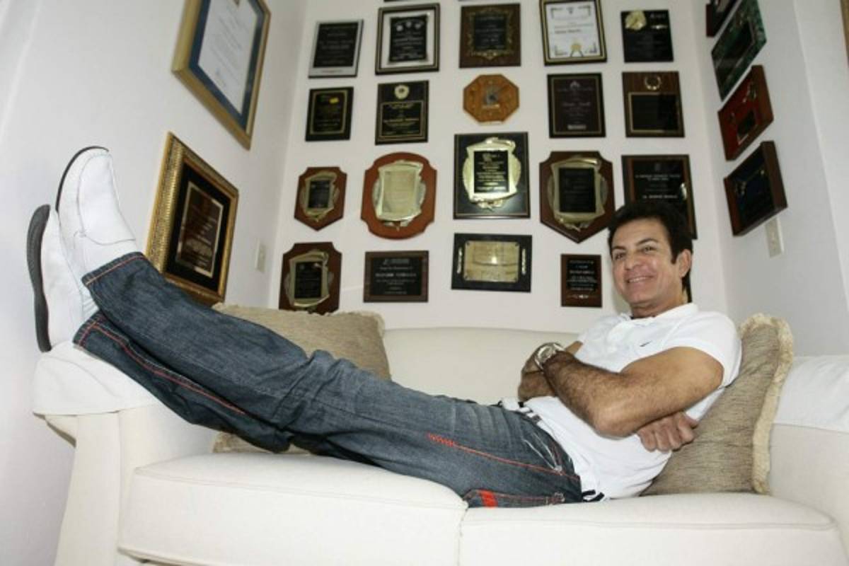 Salvador Nasralla, de presentador deportivo a virtual presidente de Honduras