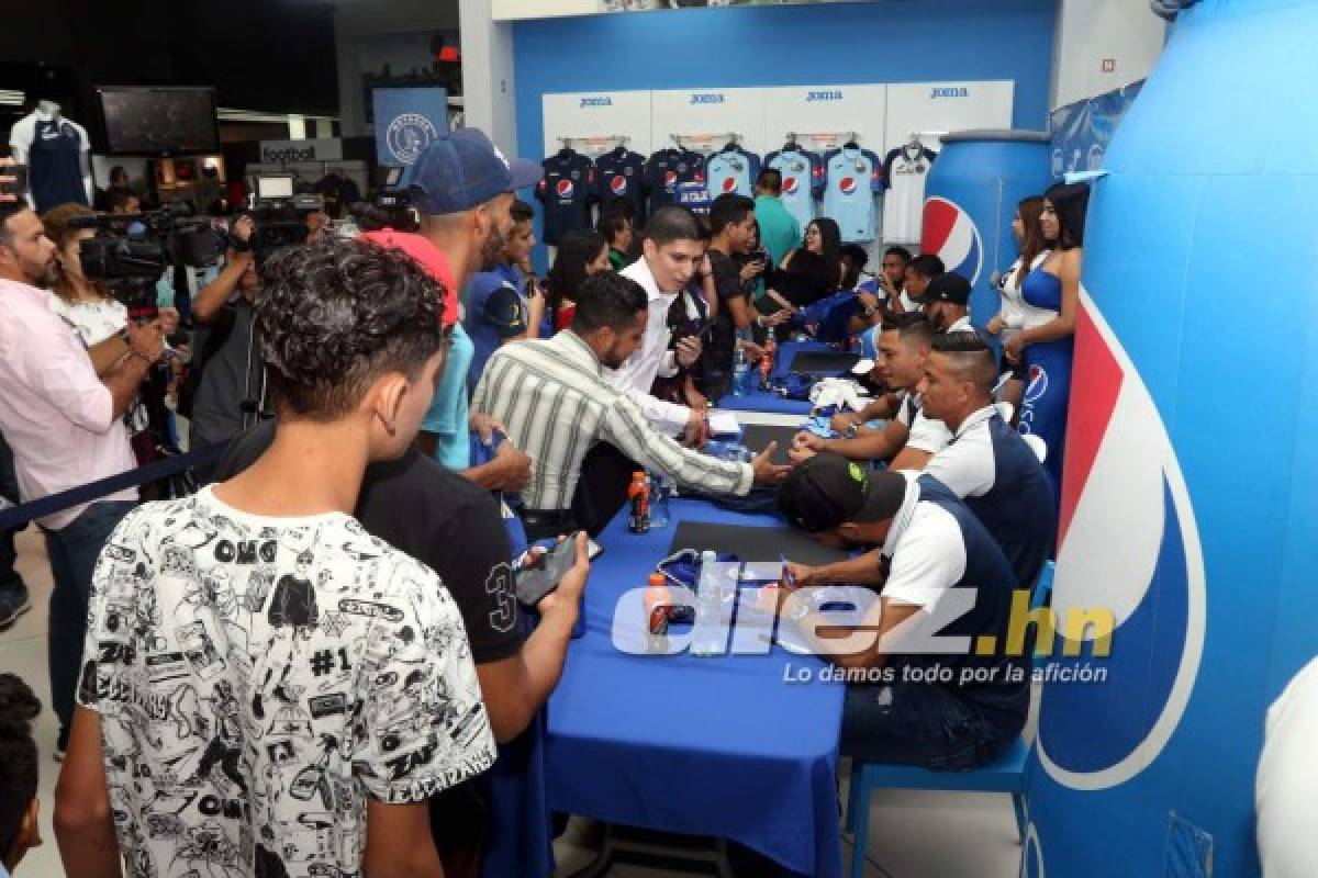 ¡Unidos por la pasión azul! Motagua compartió con sus aficionados