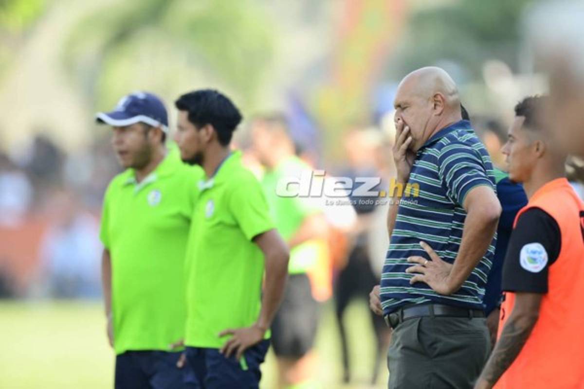 No viste en TV: Apasionado beso, sufrimiento de Elías Nazar y barra del Real España