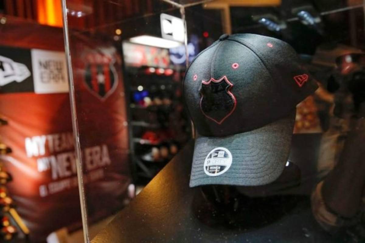 FOTOS: Luis Garrido y Alex López la hacen de modelos en Costa Rica