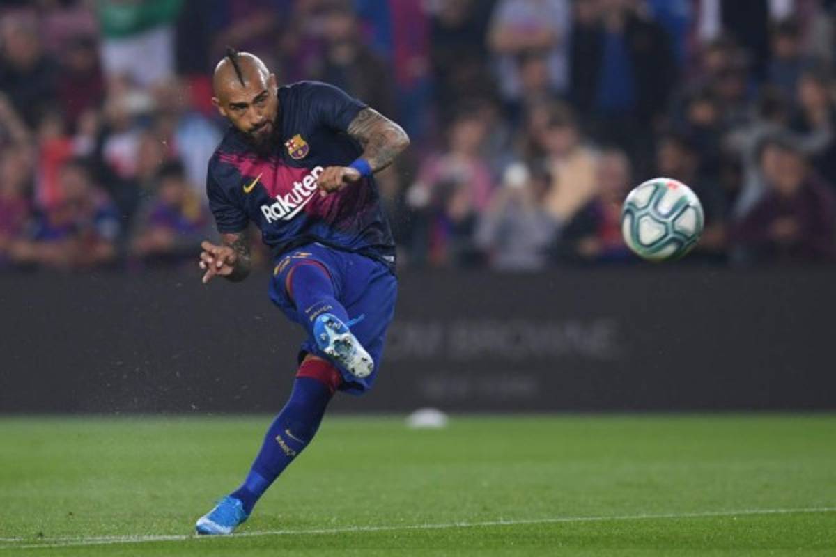 Mercado de fichajes: La oferta para sacar a Messi del Barça y el Chelsea confirma baja; Ibrahimovic es noticia