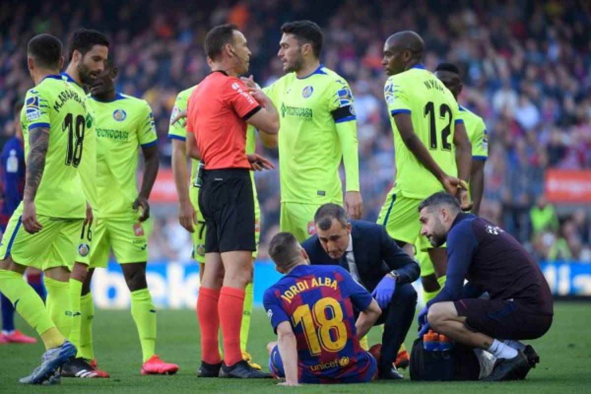 Alarma en Barcelona: Jordi Alba es sustituido por lesión contra el Getafe