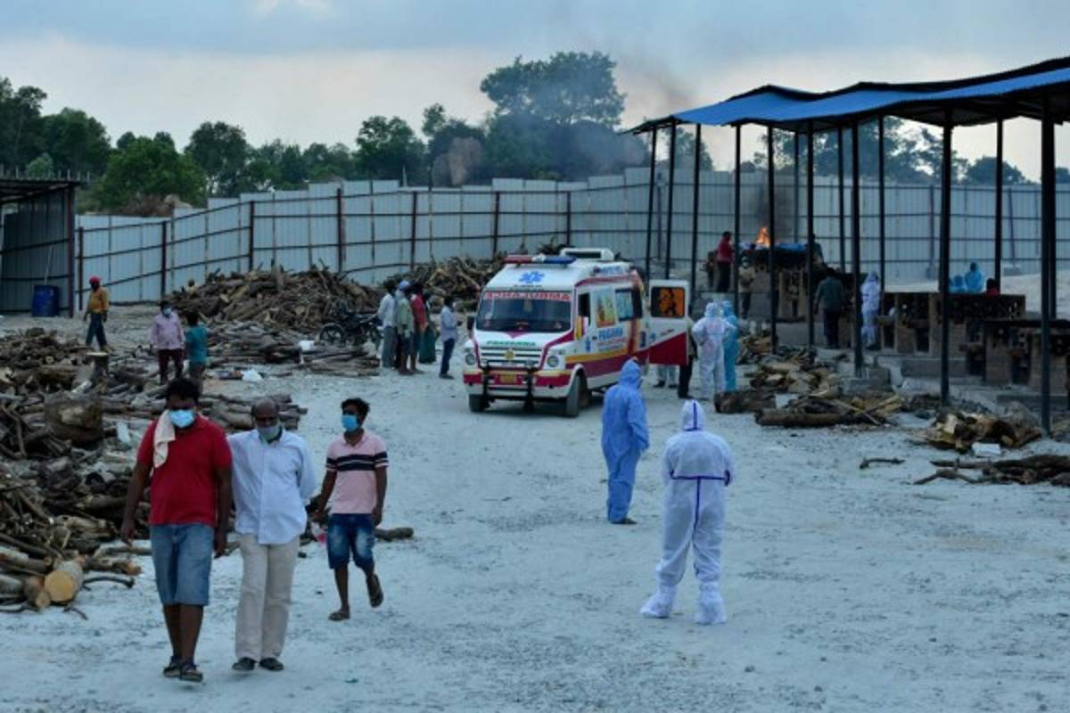 Dantesco: El Covid-19 masacra a la India; sobrepasan los 4,000 muertes diarias y estas medidas toman