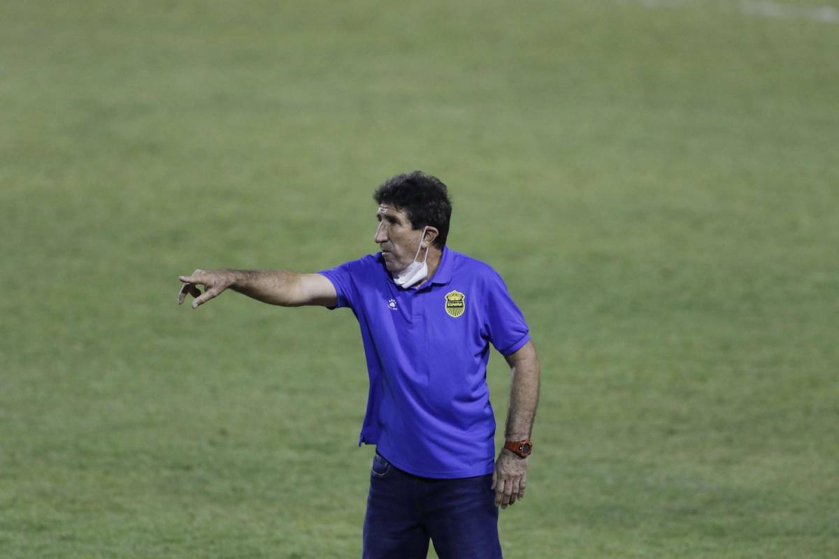 Héctor Vargas dirigirá una final más en la Liga Nacional de Honduras.