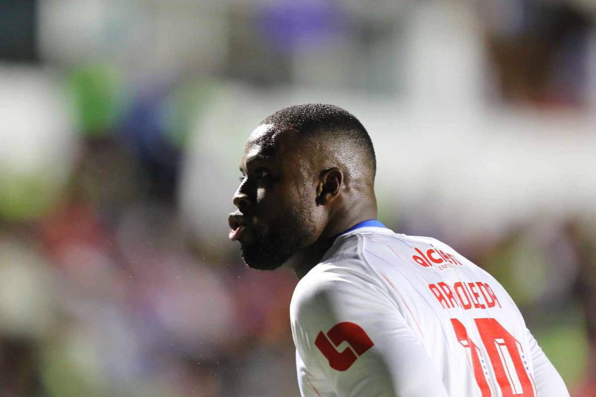 ¿Jugará Yustin Arboleda? El 11 titular que se perfila en el Olimpia de Pedro Troglio para la final de ida ante Motagua