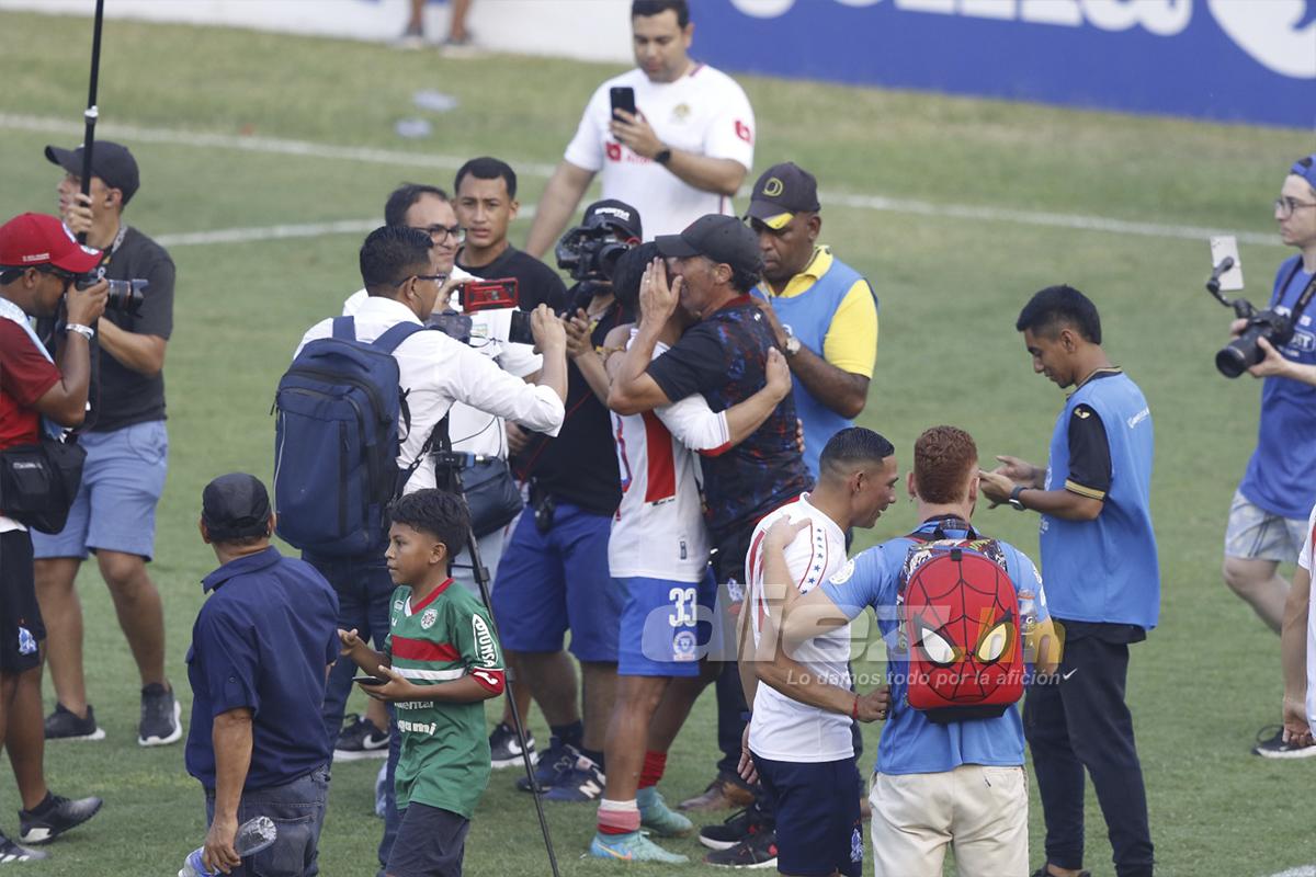 Olimpia se coronó en el Yankel: Menjívar y Beckeles festejan con puros, locura de Araújo y los que celebraron con sus novias