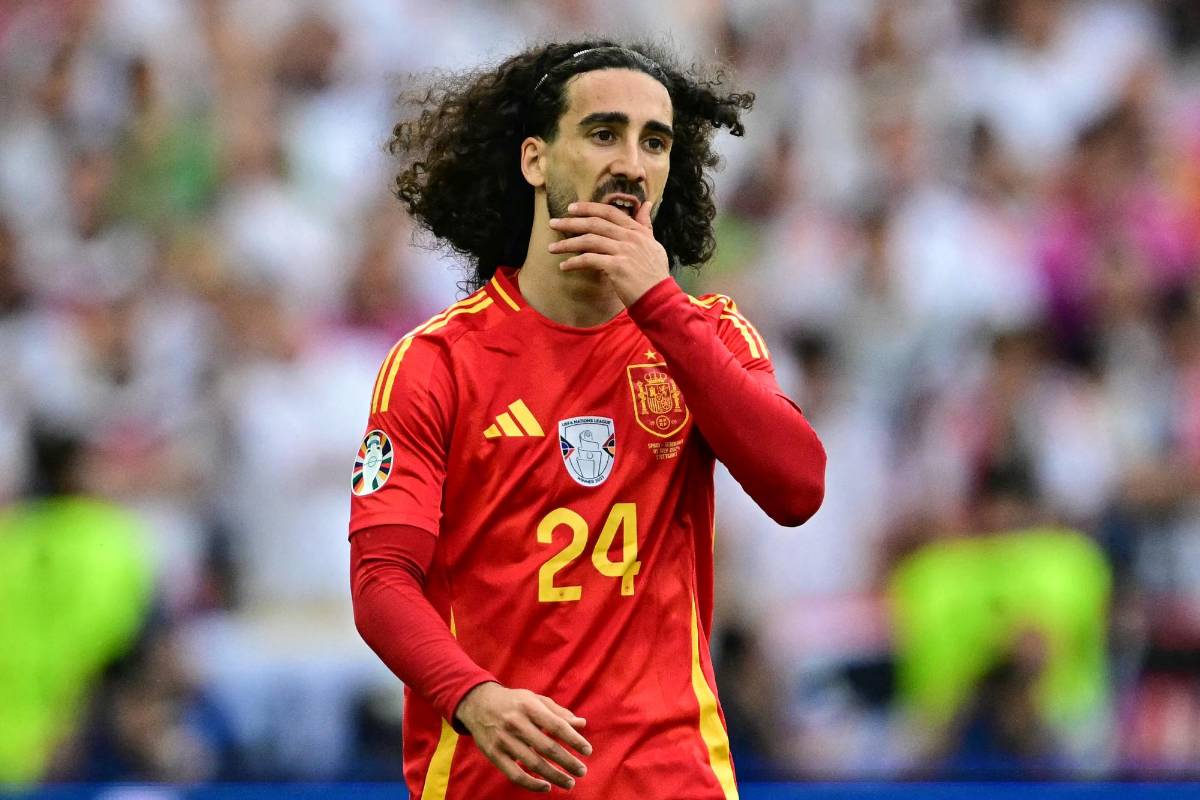 Eurocopa 2024: ¿Por qué le silban a Cucurella cada vez que toca el balón en el España-Francia? Acá el motivo