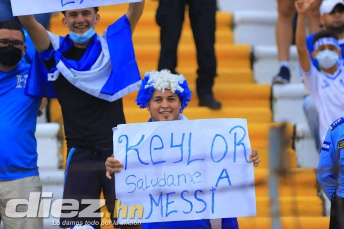 El gran gesto de Keylor Navas, locura total por tomarse fotos y su plática con 'Rambo' de León