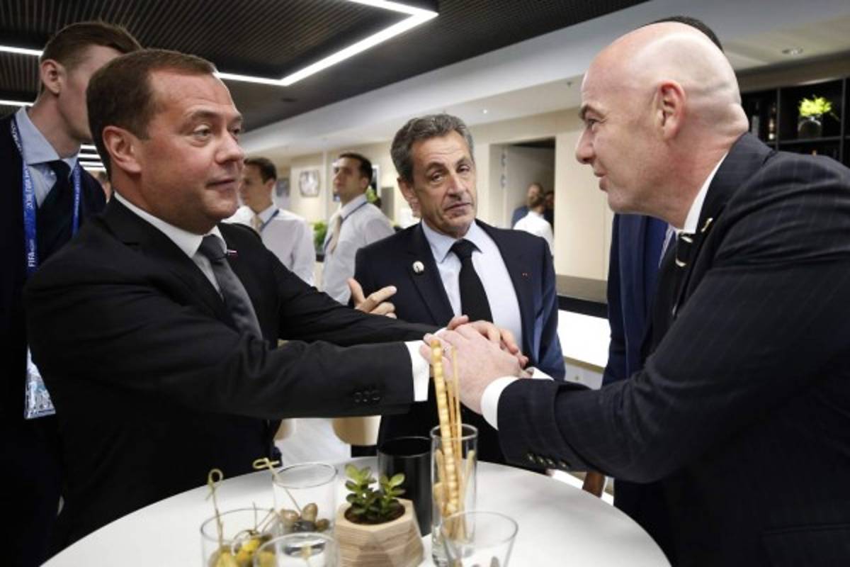 Carlo Ancelotti entre los famosos que asistieron al Rusia-Arabia Saudita