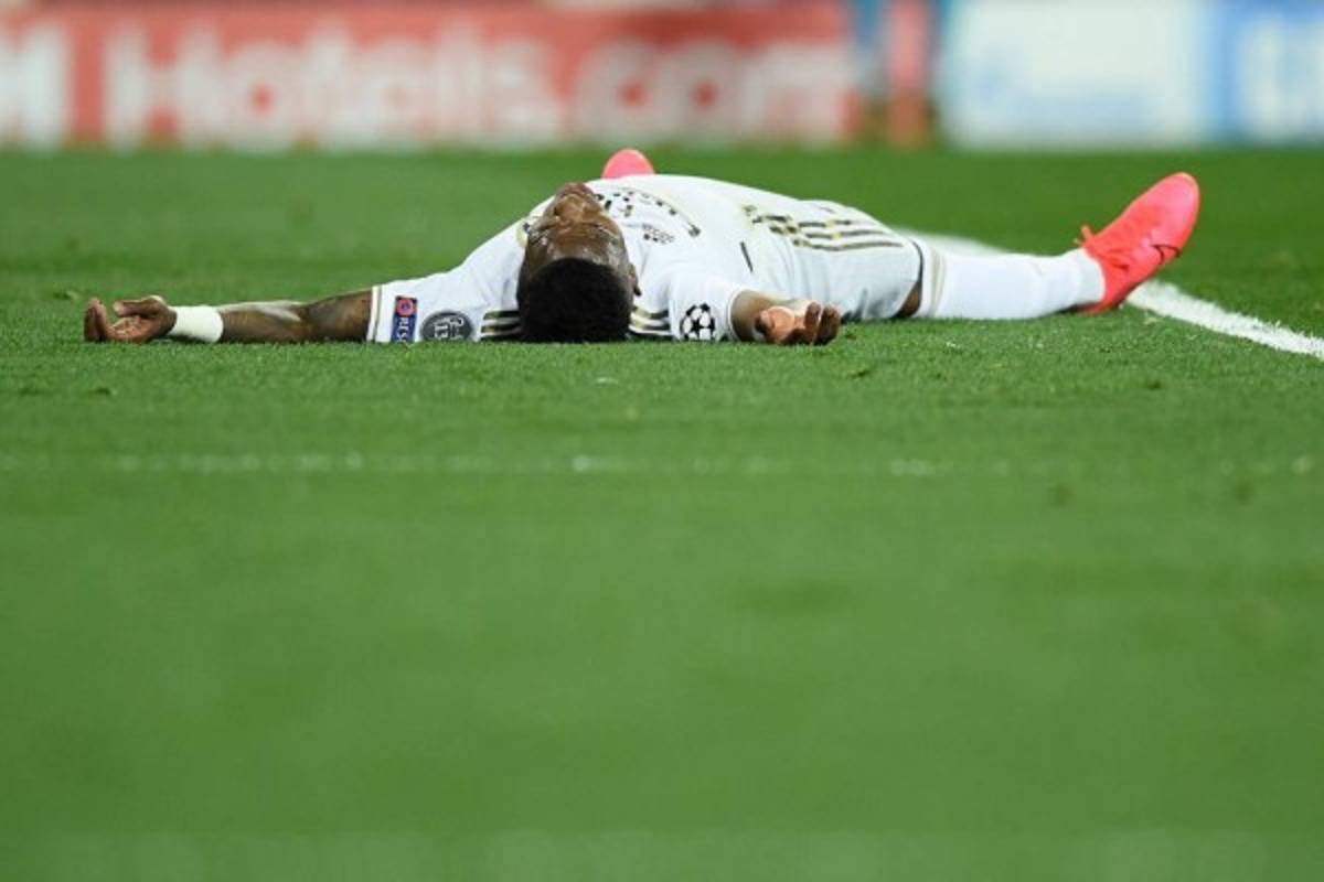 Decepción en el Bernabéu tras derrota contra el City y alerta máxima por el Coronavirus