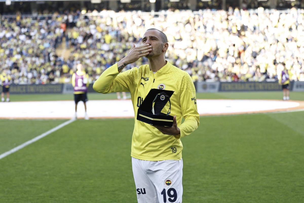 Keylor Navas se ofreció a un club de LaLiga y el anuncio de Mbappé; Chelsea y Milan definen a su nuevo entrenador