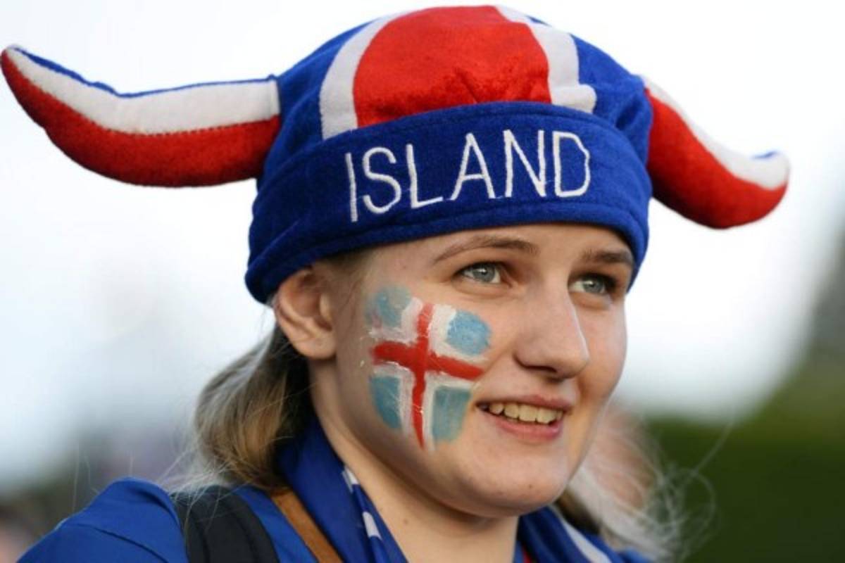 ¡Hermosas debutantes! Islandesas llenarán de belleza los estadios de Rusia