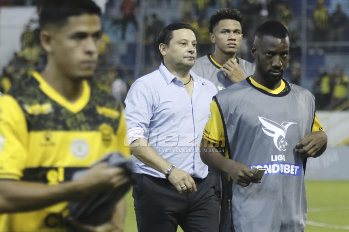 Jeaustin Campos dio la cara tras ser humillado por Marathón: “Me parece grosero el marcador”