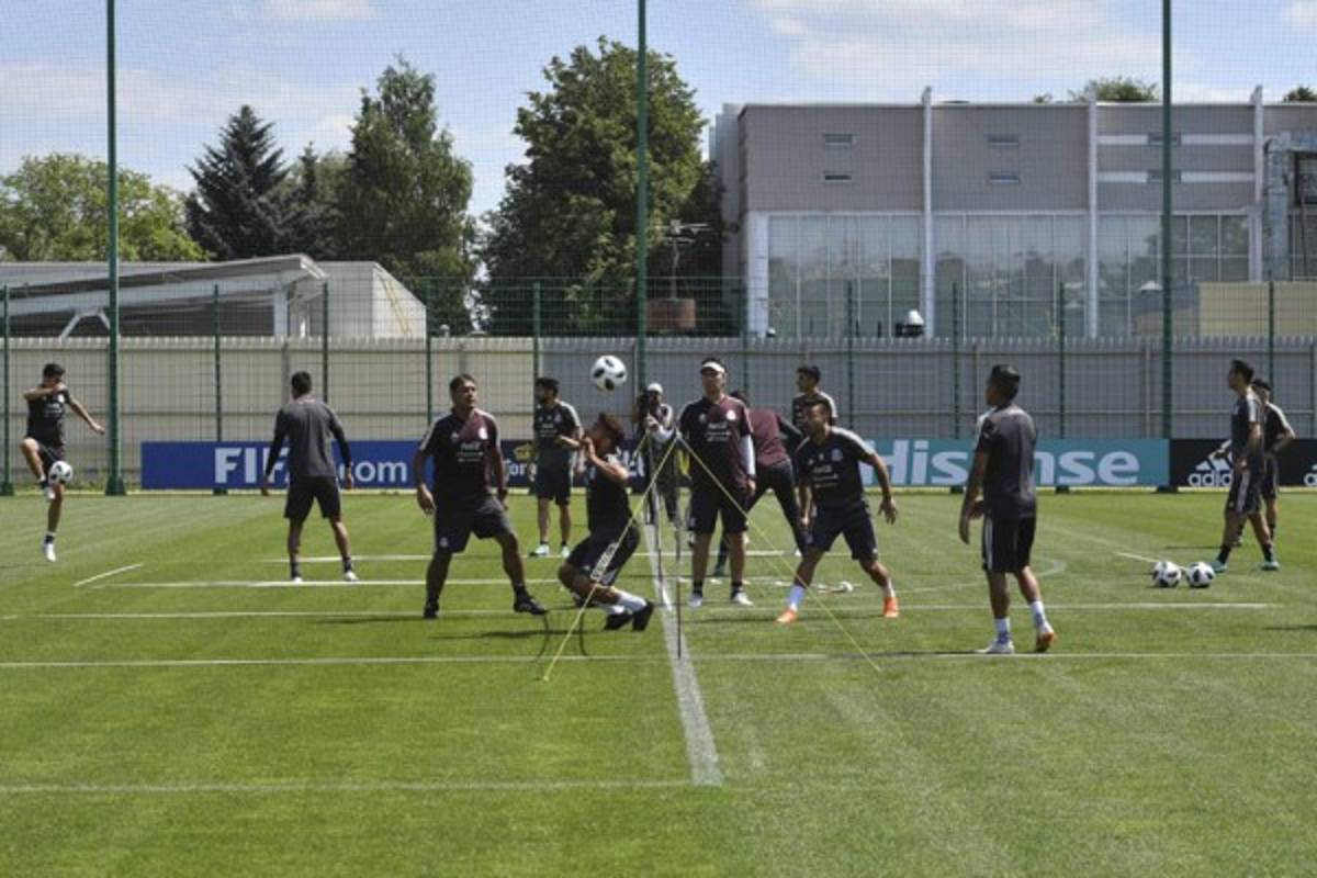 Entre bromas, risas y charla, México regresa a los entrenos pensando en Brasil