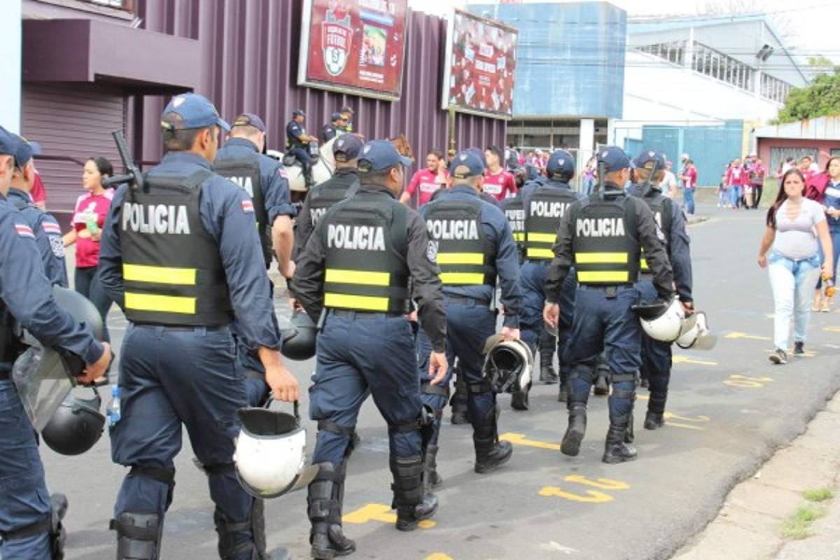 ¡Ambientazo! El estadio Ricardo Saprissa lució sus mejores galas para la final costarricense