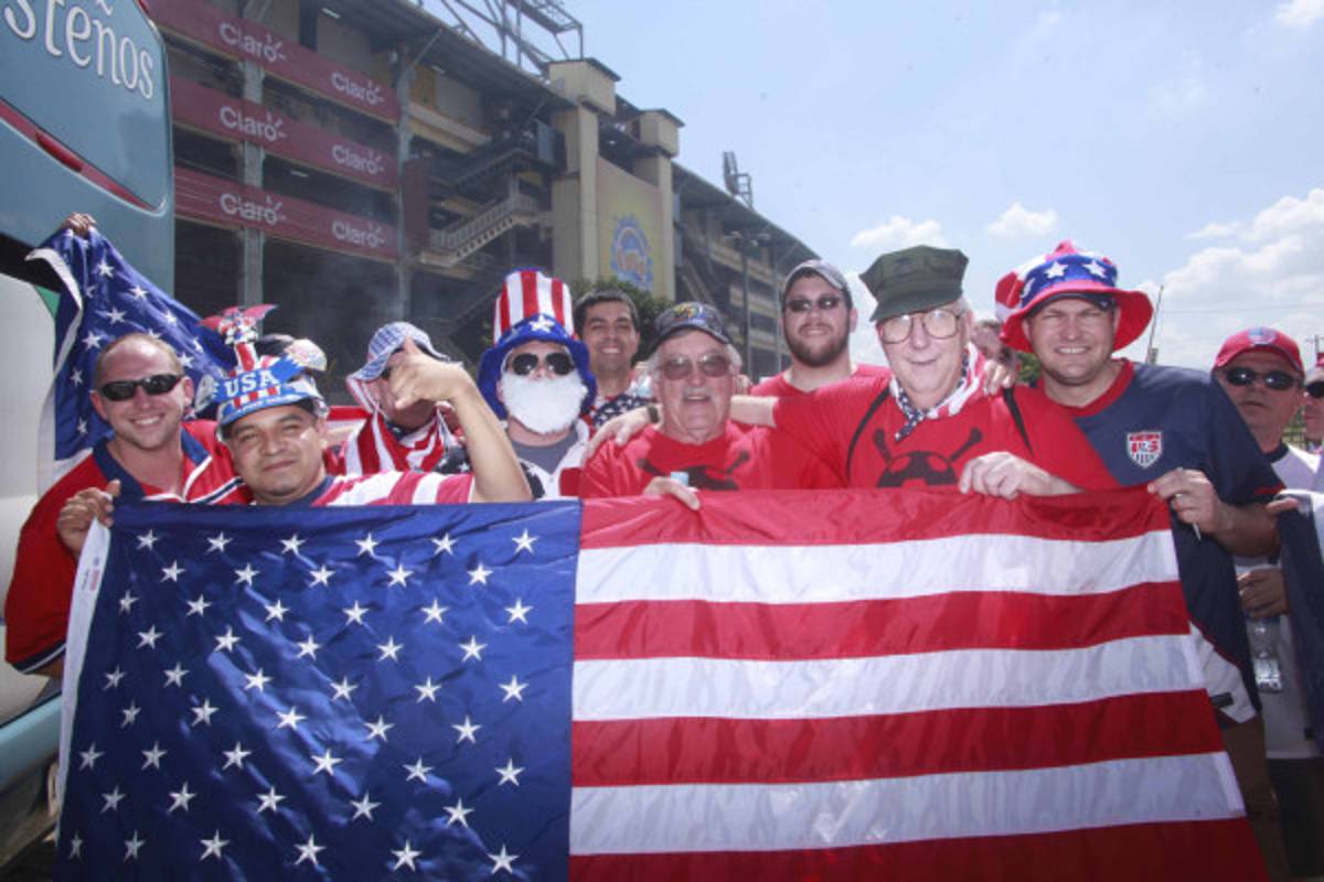 Gran Ambiente previo al Juego entre Honduras VS USA.