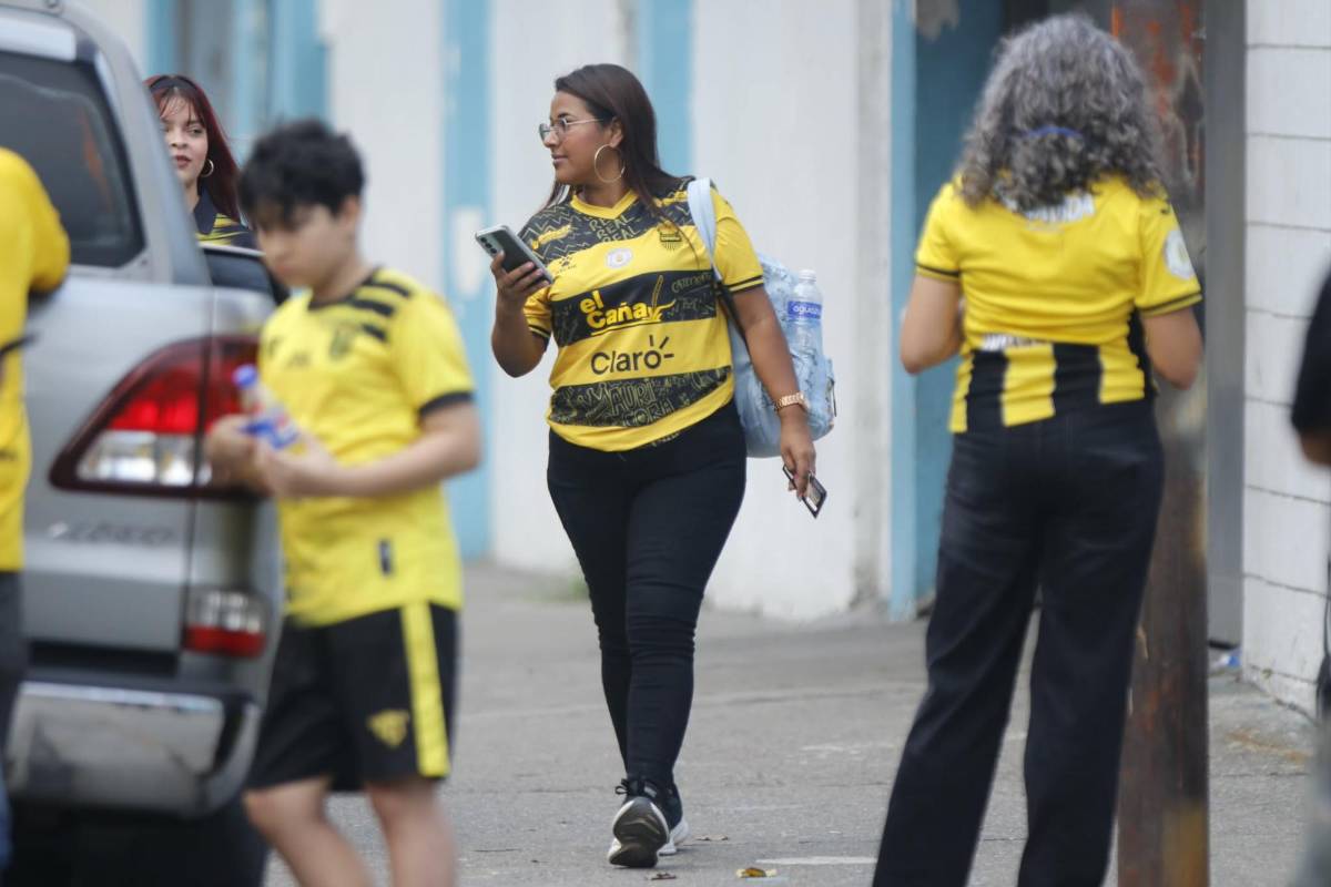 El clásico más lindo de Honduras: las bellas chicas que se engalanaron el Real España-Olimpia ¿Quién es la modelo?