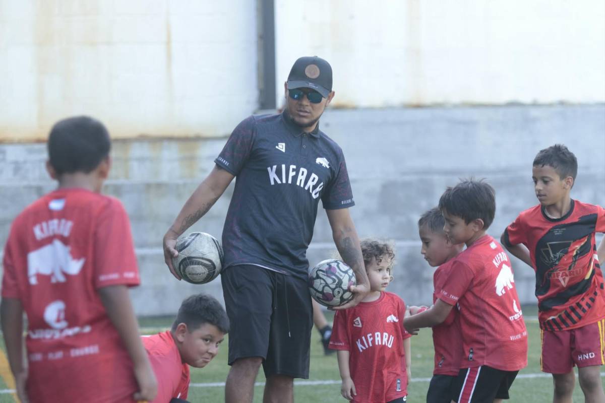 Mario Martínez tiene dos opciones por delante: Así es el camino que está formando el último 10 de Honduras