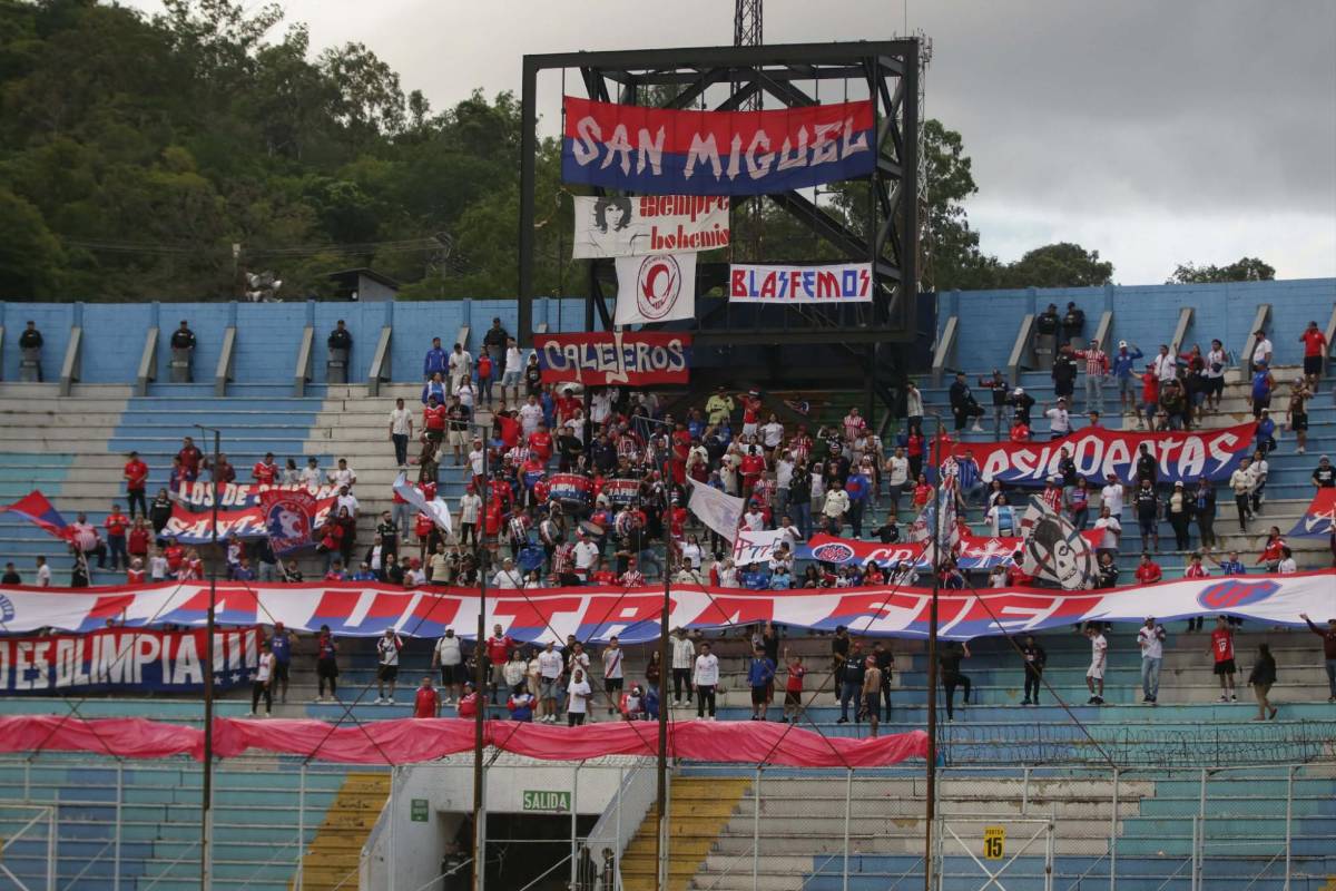 Bella periodista destacó, Saíd se soltó y el 11 que Olimpia no utilizó: así fue el juego donde Victoria no se presentó