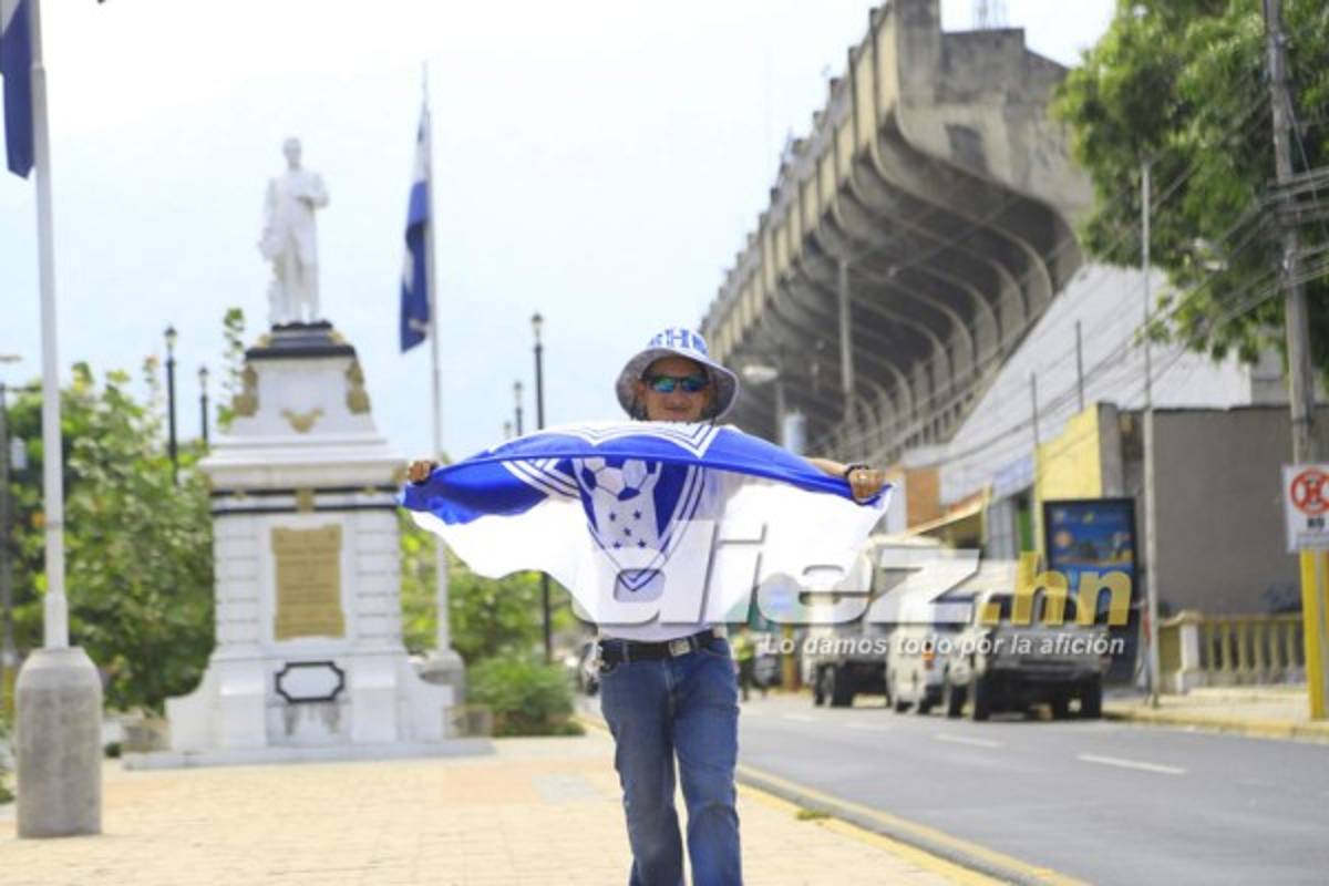 El ambiente en las afueras del Morazán a horas del Honduras-Costa Rica