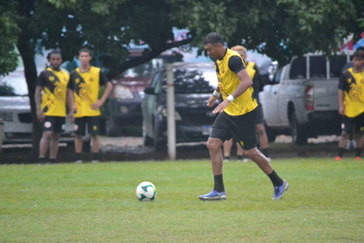 Los futbolistas claves del Génesis que construyeron el ascenso y tienen un puesto garantizado en primera división ¿Y cuántos fichajes han llegado?