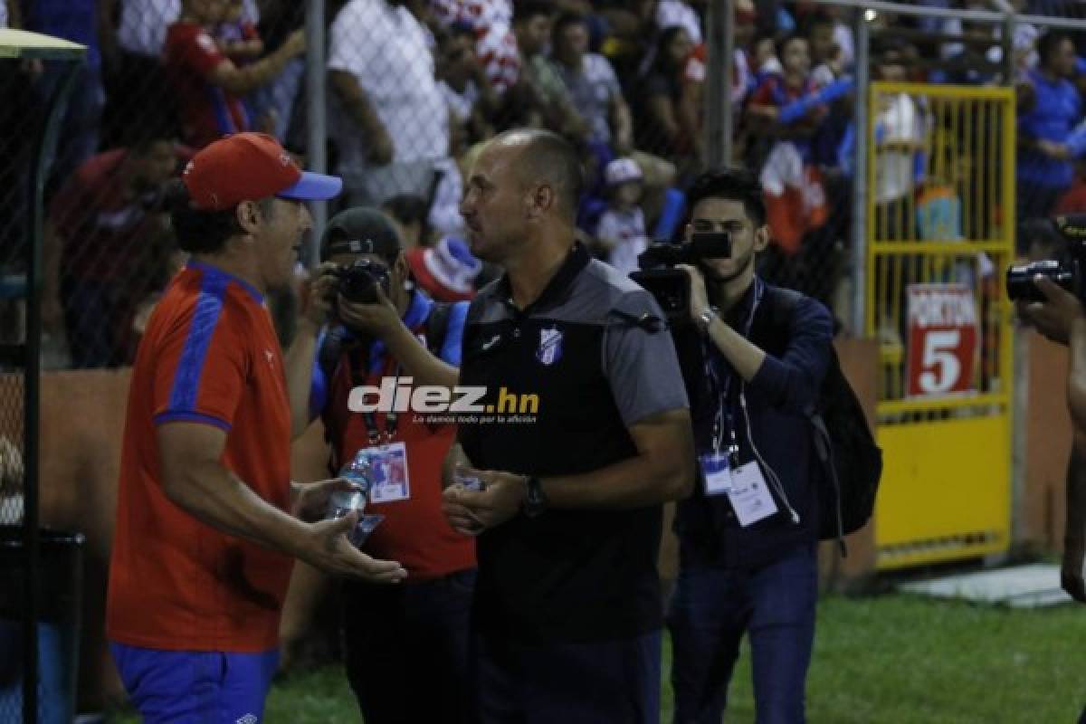 Afición reprende a Marathón; el irrespeto a Carlos Tábora y el descontrol de Obed Enamorado