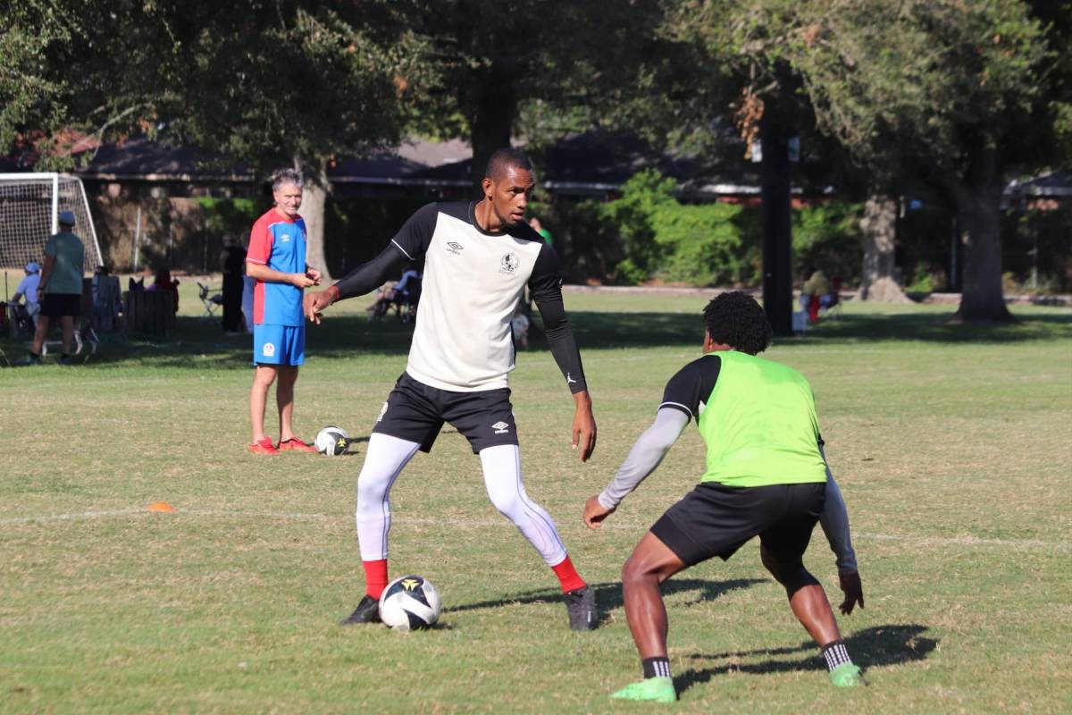 ¿Jugarán Chirinos y Arboleda? Olimpia entrena en Nueva Orleans con muchas bajas y se alista para su amistoso: fecha y hora