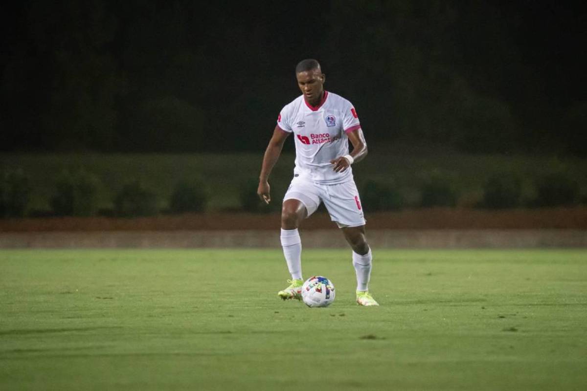 Brayan Beckeles y su buena forma con el Olimpia en respuesta a sus críticos: “acá es trabajo, no es la edad”