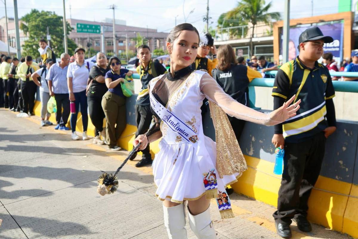 ¡Qué bellas! Palillonas se roban las miradas en los desfiles patrios 2026