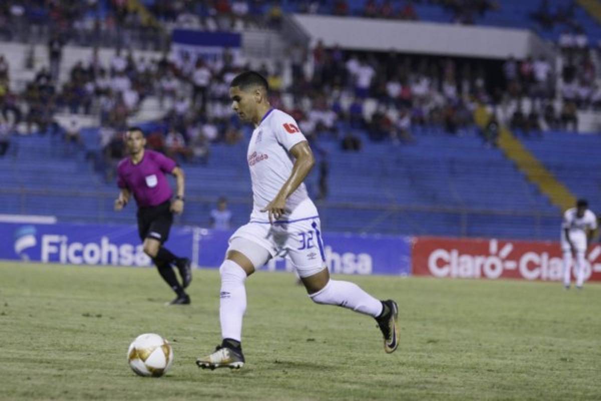 ¡Ofensivo y sin miedo! Olimpia revela su 11 titular para enfrentar al Saprissa