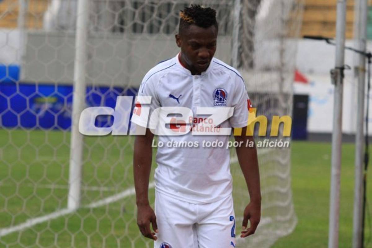 NO VISTE EN TV: El aficionado de lujo en el Nacional y Donis Escober estalló en ira