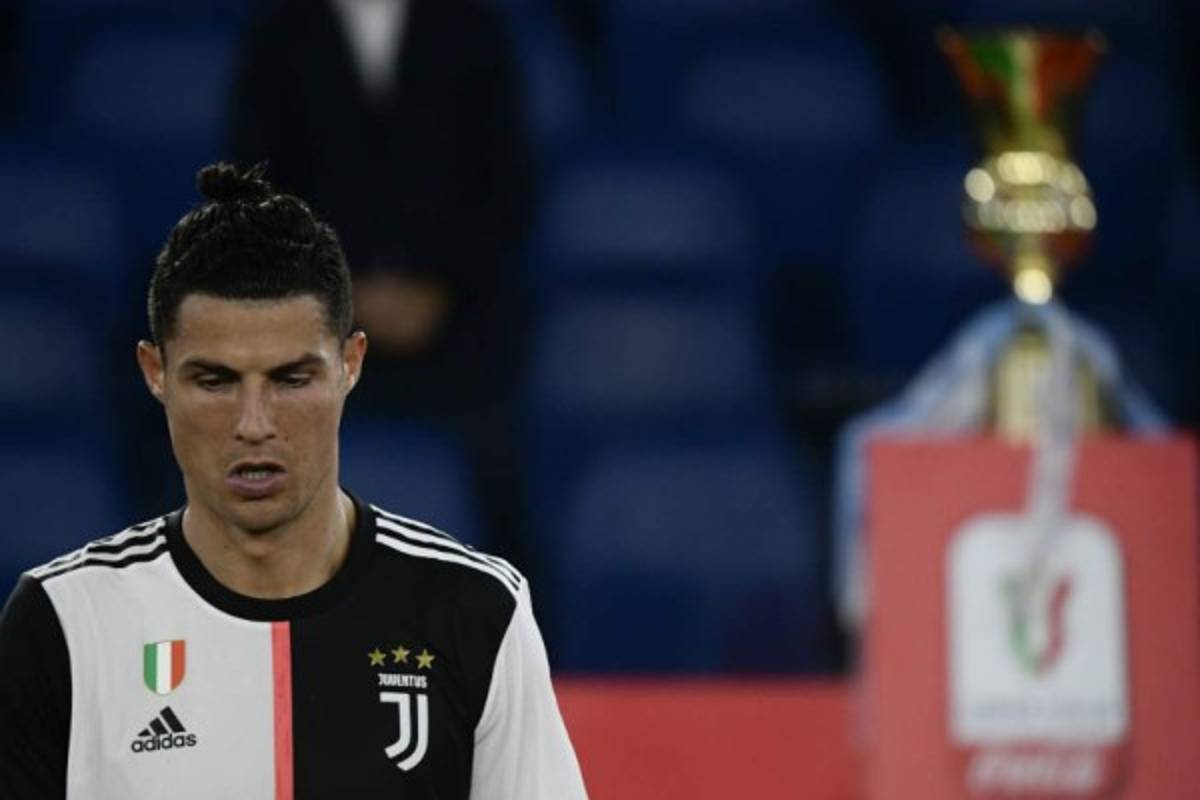 Fotos: El dolor y la bronca de Cristiano Ronaldo tras perder la final y el eufórico festejo de Napoli