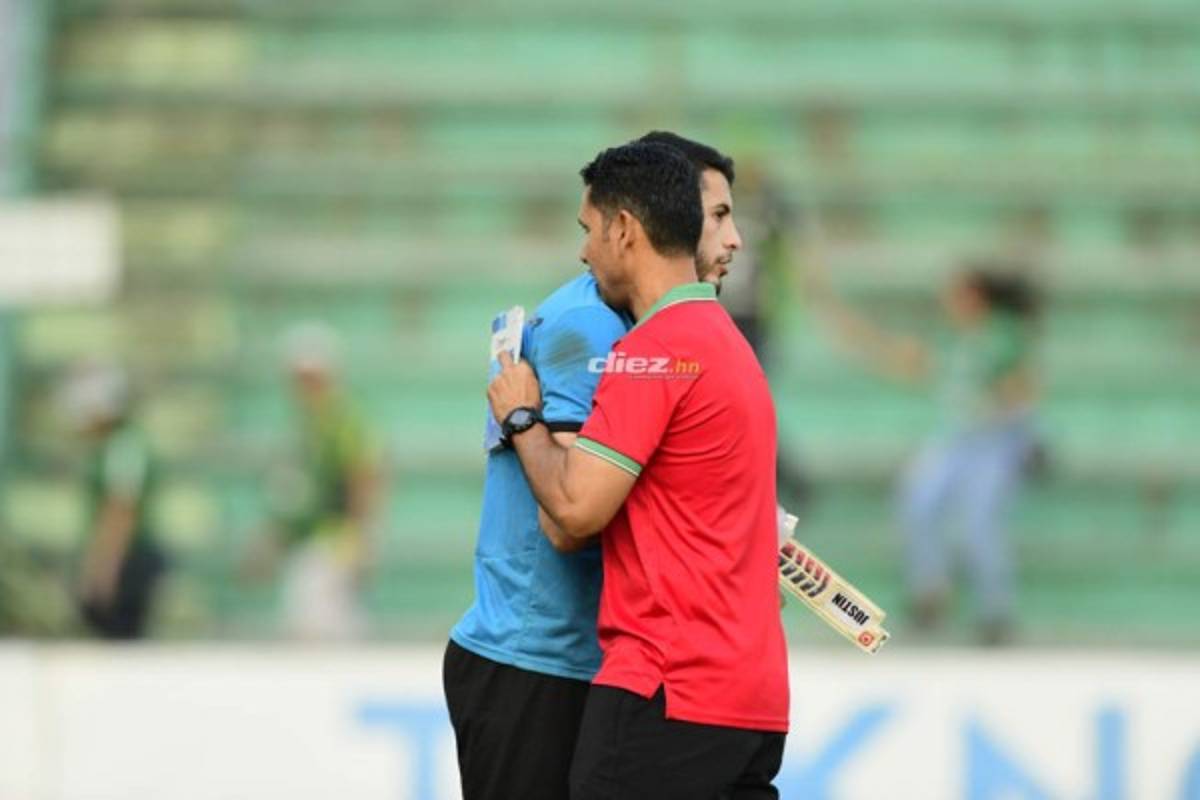 No viste en TV: Emotivo abrazo, lágrimas y consuelo en inicio de fecha 17