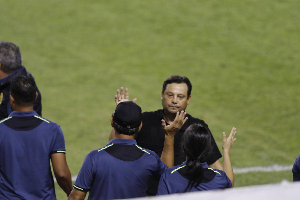 FOTOS: Dos exMotagua sorprenden, Real España sufre duro golpe, error infantil y el enojo que terminó en roja