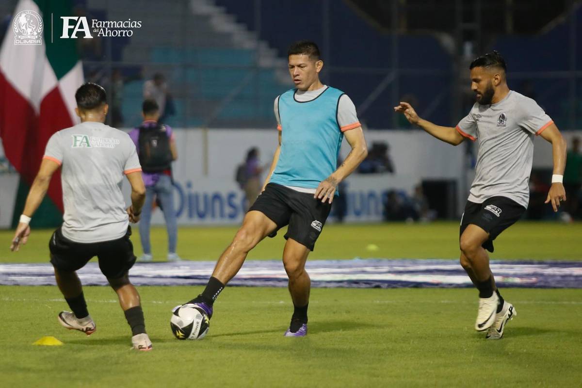 Pedro Troglio vuelve a Argentina y esta es la alineación histórica que dirigió al frente del Olimpia