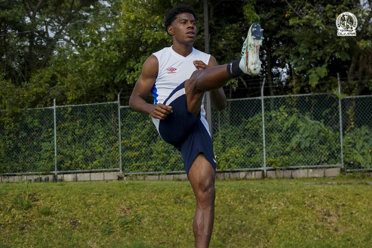 Olimpia quiere el título y así sería el 11 que utilizaría Eduardo Espinel para enfrentar a Marathón en la final de ida