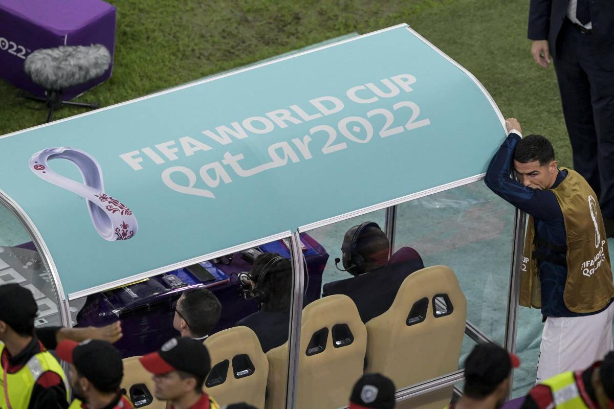 Lágrimas en su último Mundial: Las desgarradoras imágenes de Cristiano Ronaldo tras ser eliminado en Qatar 2022