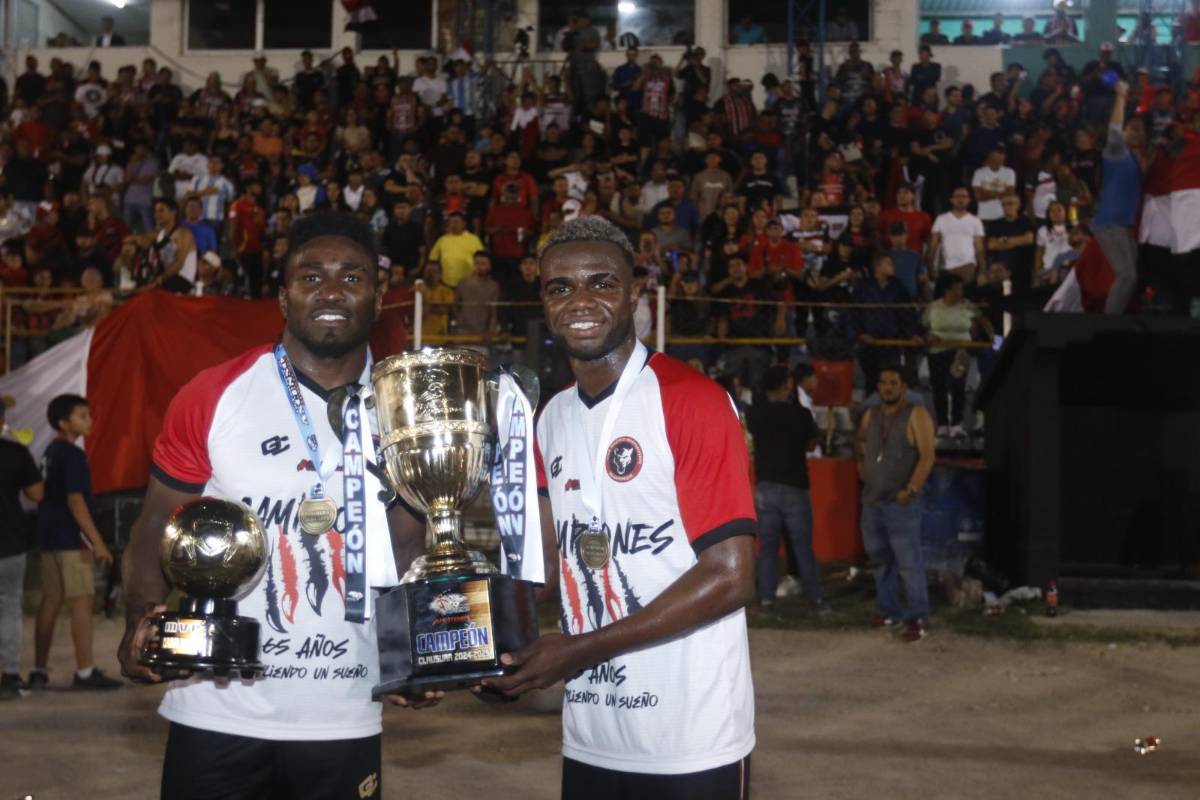 ¡Se adelantó el carnaval en Siguatepeque! Atlético Independiente festejó por todo lo alto su título en la Liga de Ascenso de Honduras
