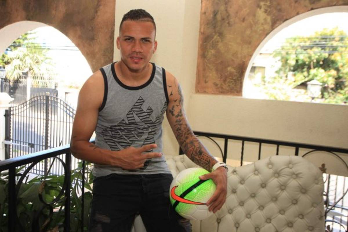 Arnold Peralta se inspiró en el exmadridista 'Guti' para hacerse tatuajes