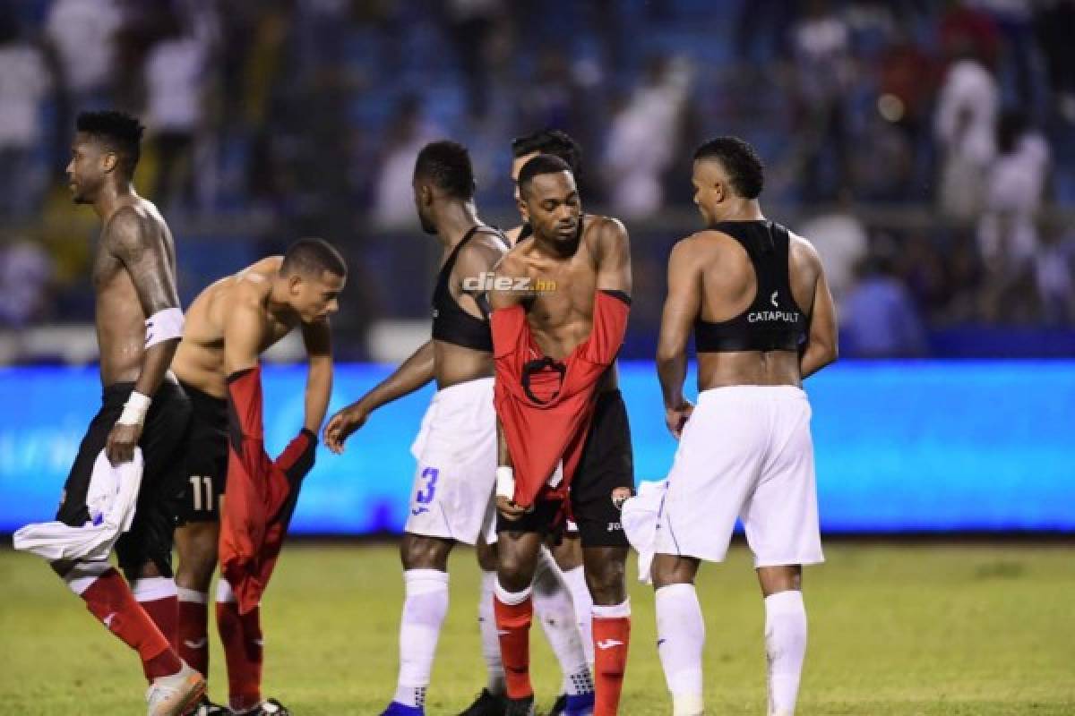 NO VISTE EN TV: Reclamos al árbitro, intercambio de camisas y tristeza trinitense