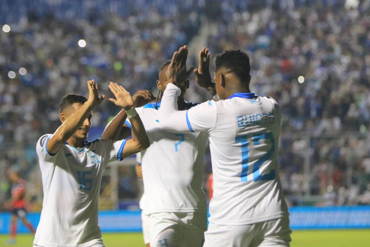 ¡Regresó la alegría! Llenazo en el Nacional, la frustración de Luis Palma y dos jugadores anotaron su primer gol con Honduras