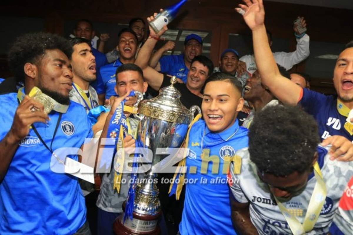 ¡A LO GRANDE! Así festejó Motagua en la intimidad su copa 15