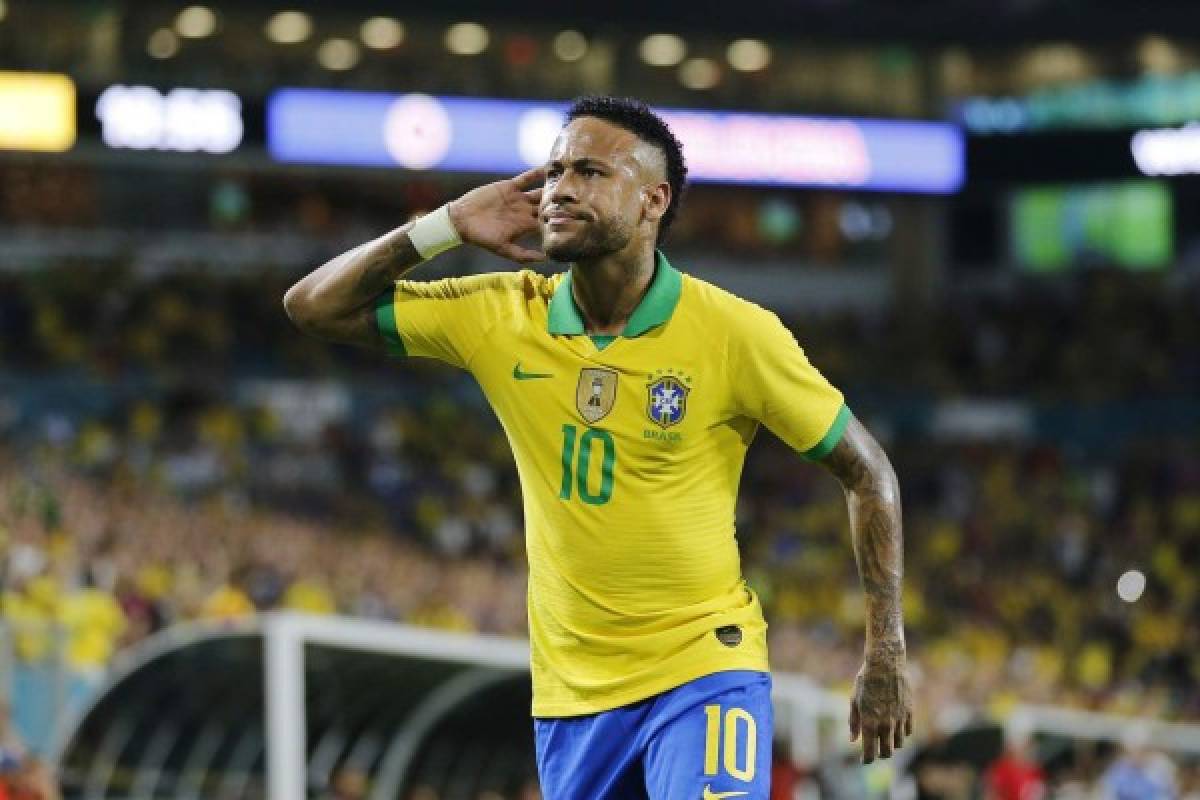 Gol, asistencia, abrazos y duro golpe: Así fue el regreso de Neymar con Brasil