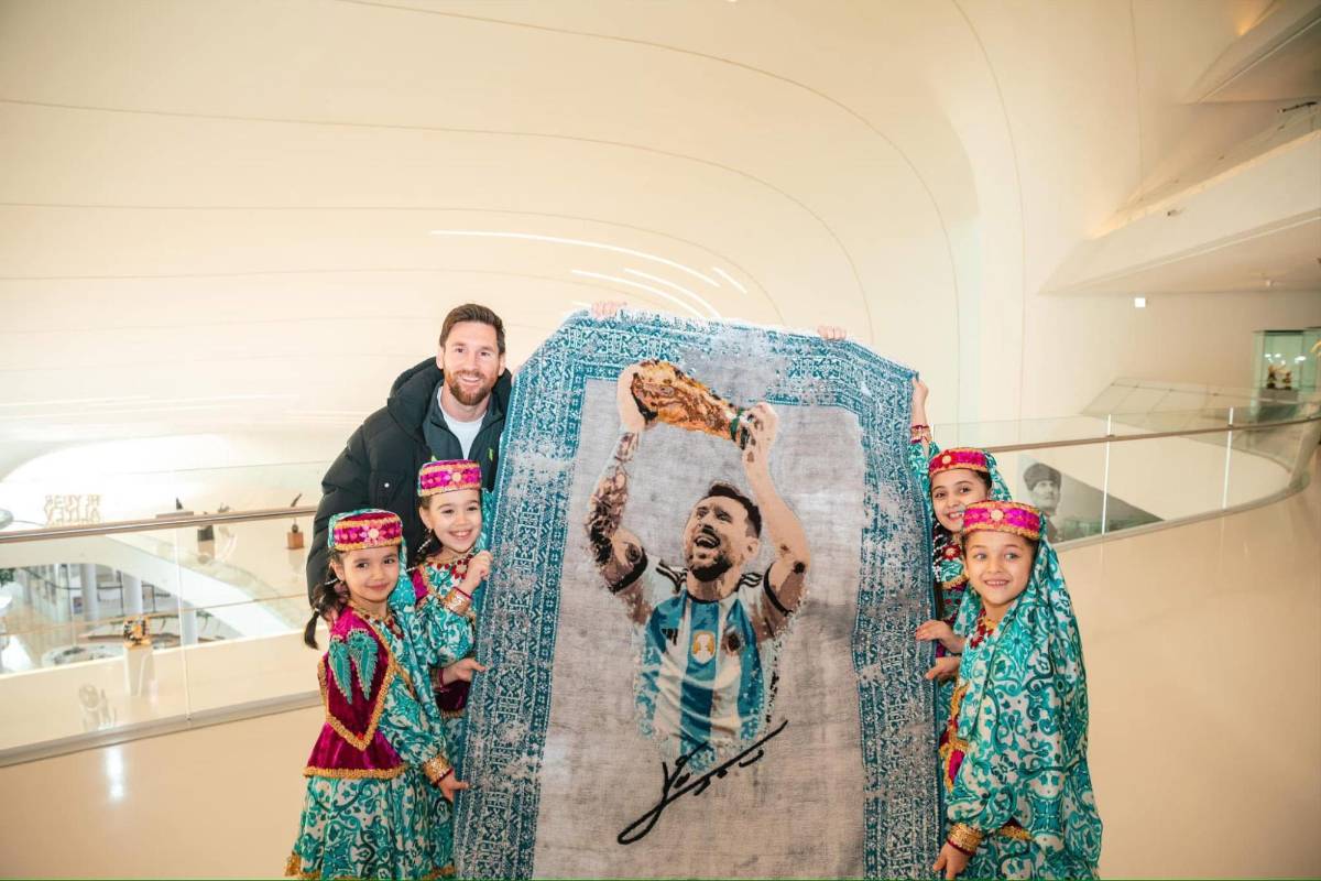 ¿Qué hace Messi en Azerbaiyán? Los motivos de su viaje relámpago y visitó una tumba con las estrellas del Inter Miami