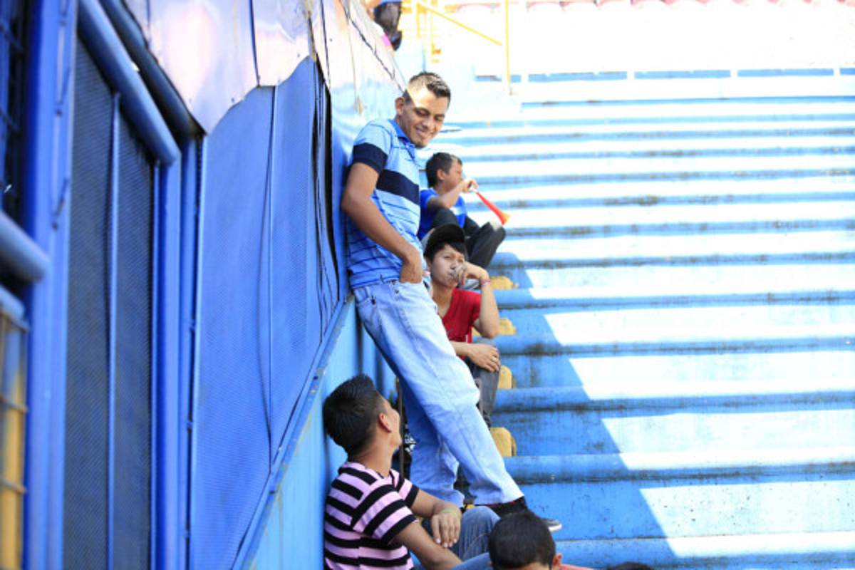 Gran Ambiente previo al Juego entre Honduras VS USA.