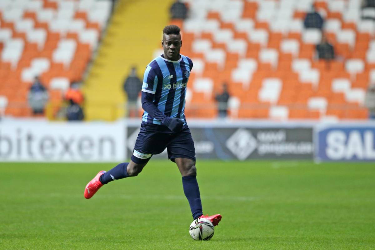 Ibra, Haaland, Pogba: 20 grandes futbolistas que Mino Raiola estaba representando en la actualidad