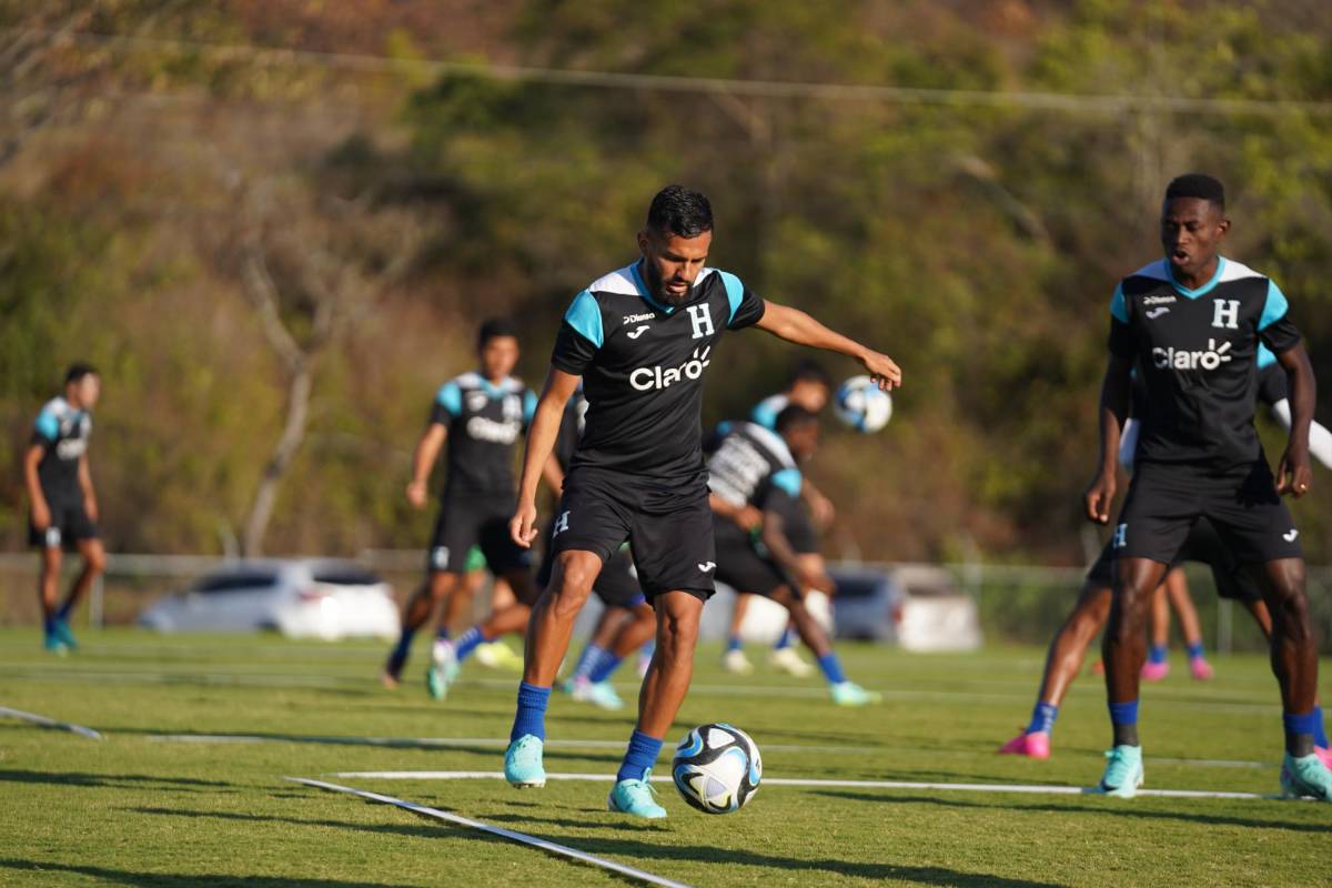 Así fue el segundo día de trabajo de la Selección de Honduras: El jugador que se incorporó y entrenaron a puerta cerrada
