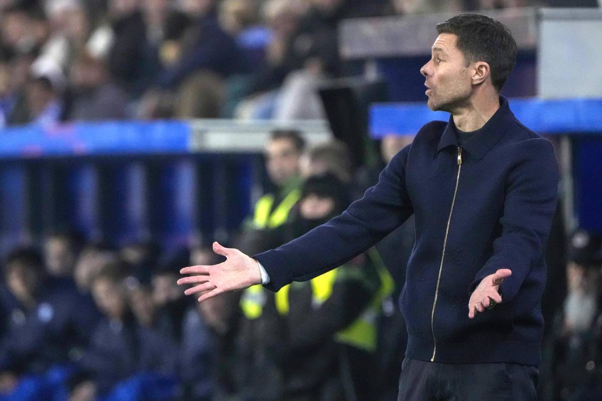 Xabi Alonso aclara su futuro en el Real Madrid y ataca al árbitro: Me sorprende mucho que no vaya ni al VAR...