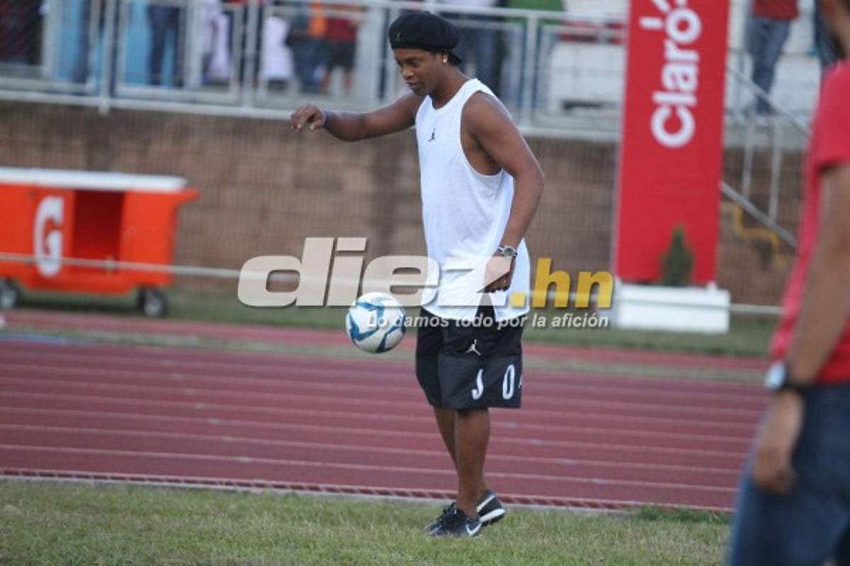 EN FOTOS: Así fue todo el recorrido de Ronaldinho en Honduras