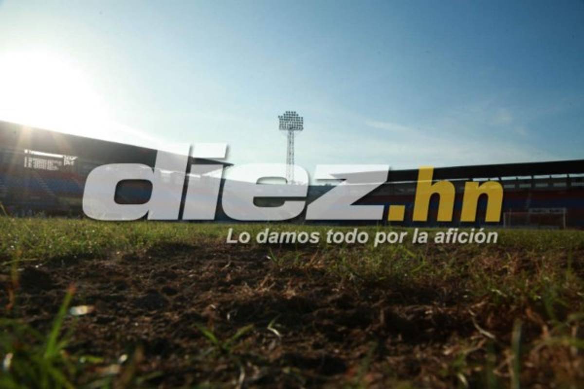 Qué tristeza: Así luce un viejo y deteriorado estadio de La Ceiba